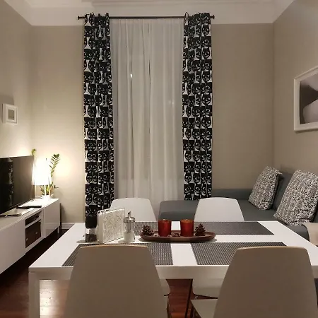 Spacious Near Castle Kwatera prywatna